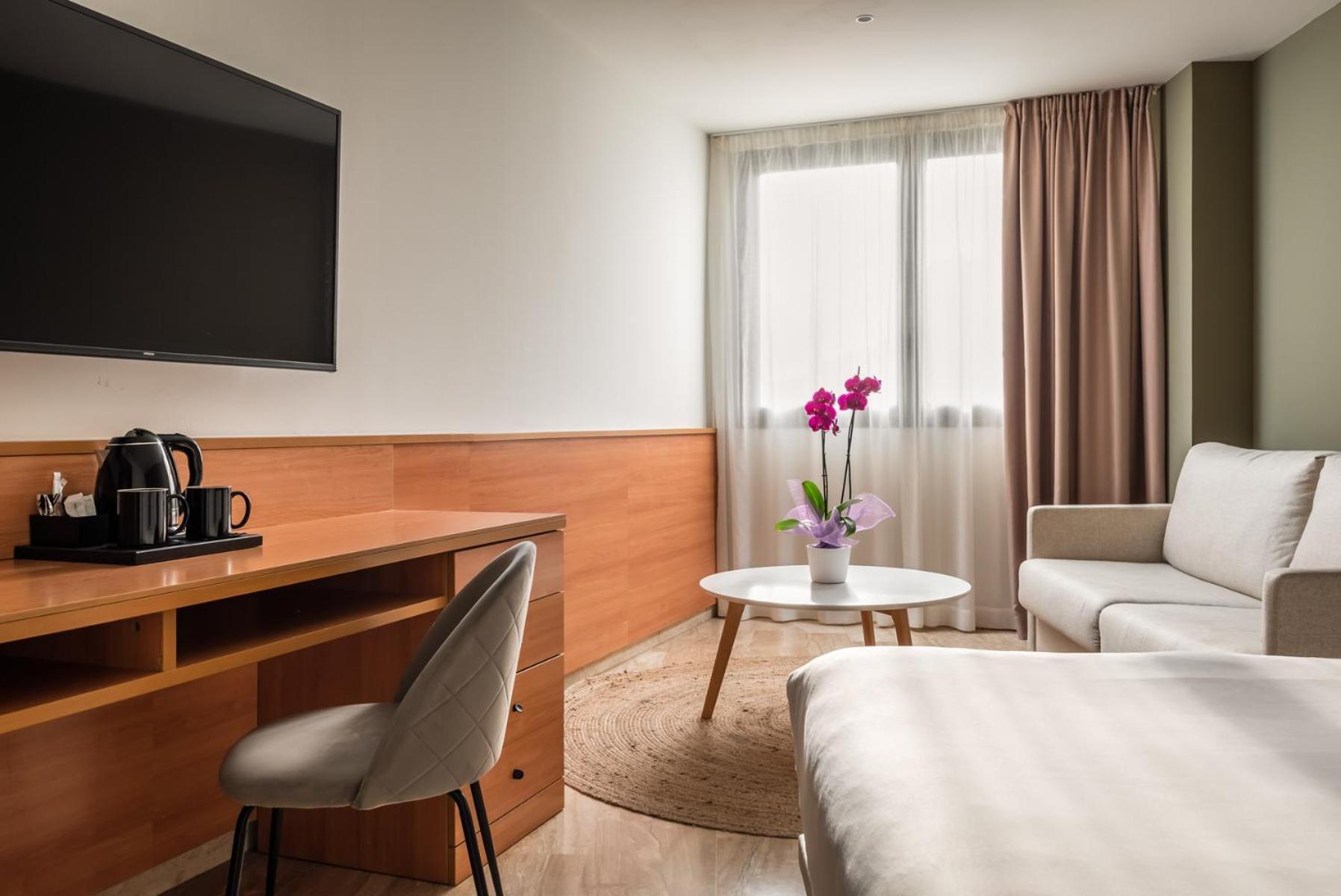 Hotel Sb Express Tarragona Ruang foto